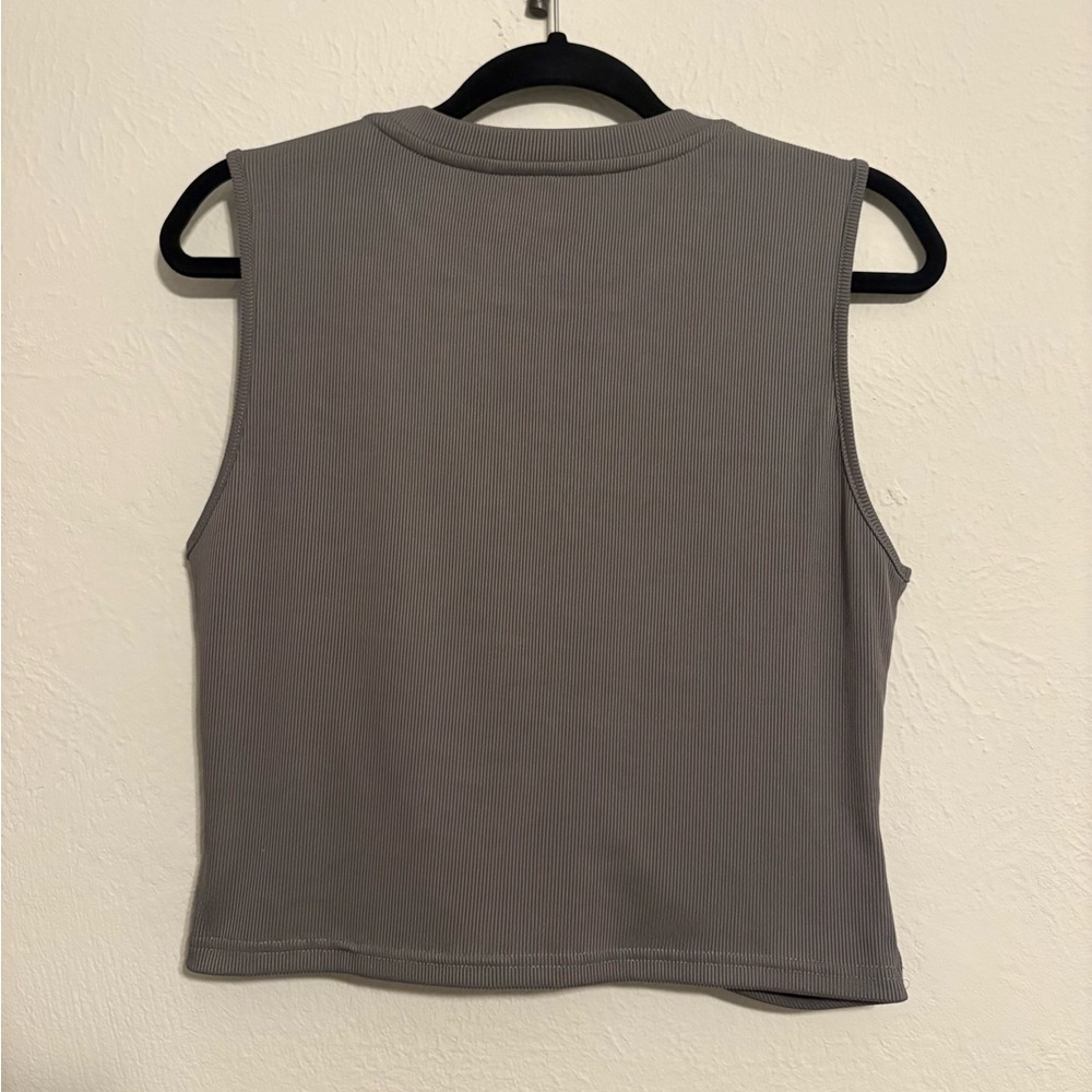 Gray Sleeveless Twist Front Top - Picture 2 of 3